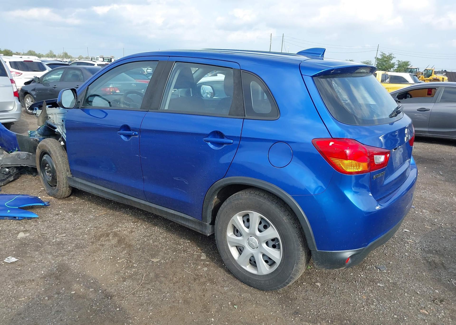 2017 MITSUBISHI RVR