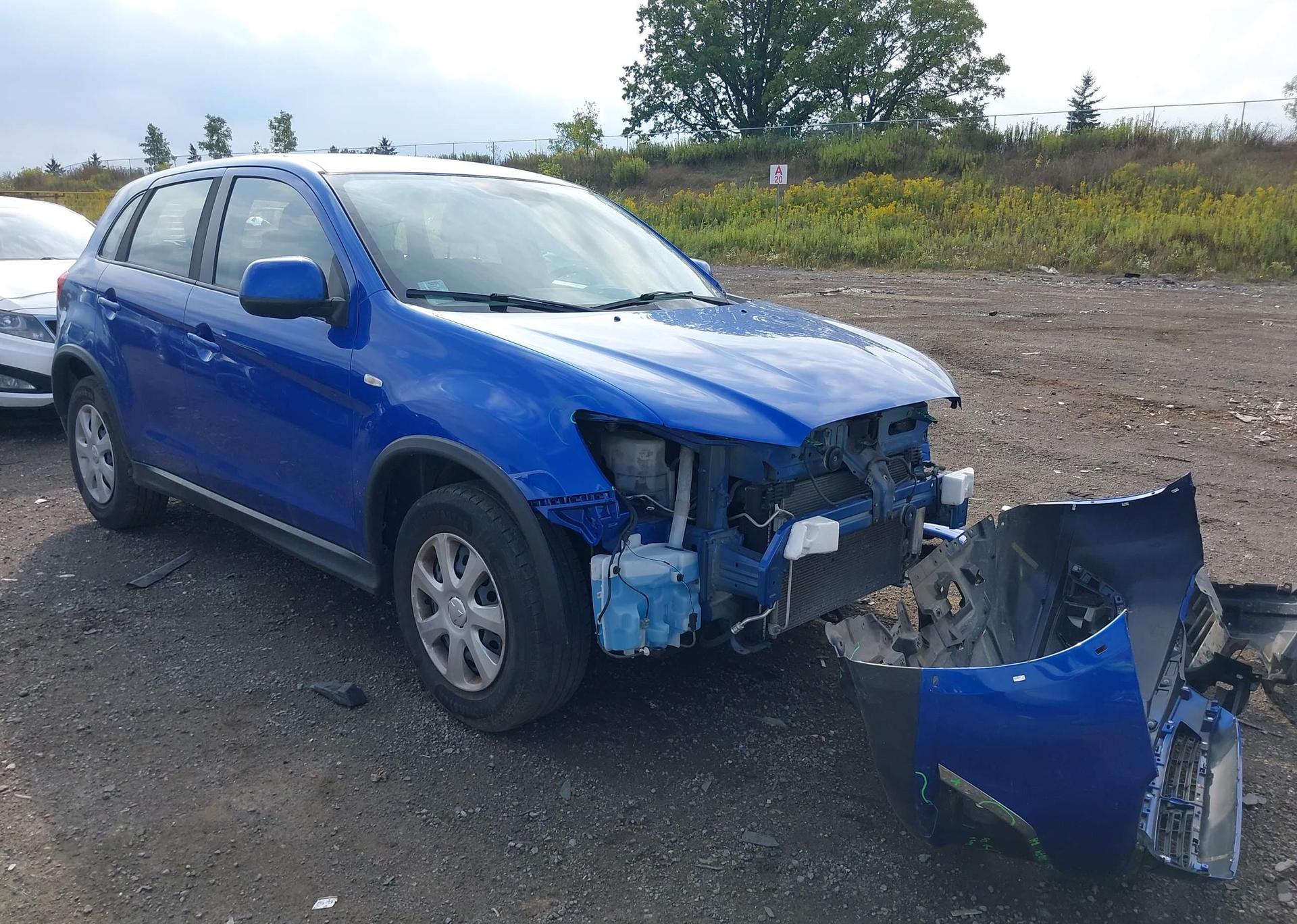 2017 MITSUBISHI RVR
