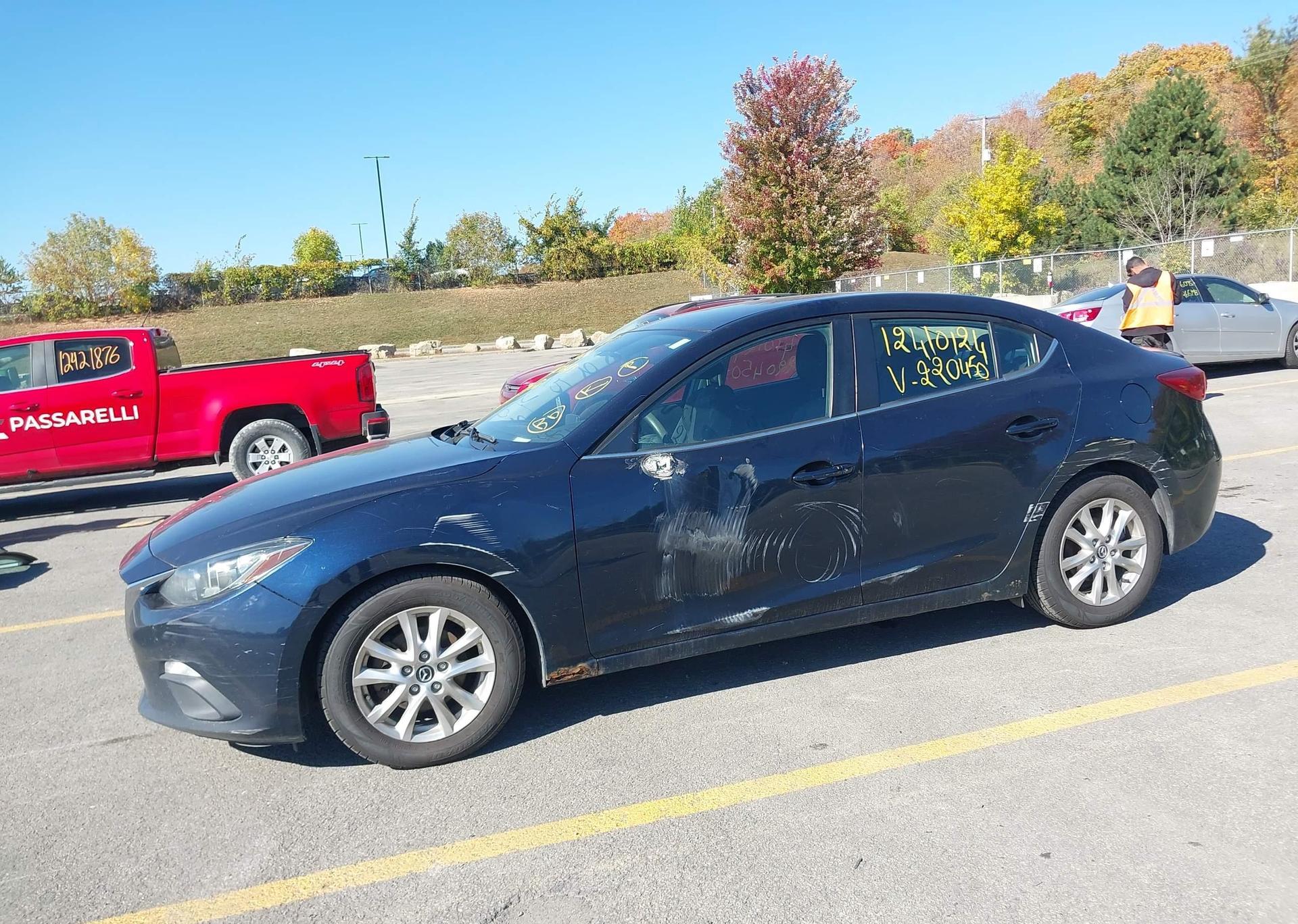 2015 MAZDA MAZDA3