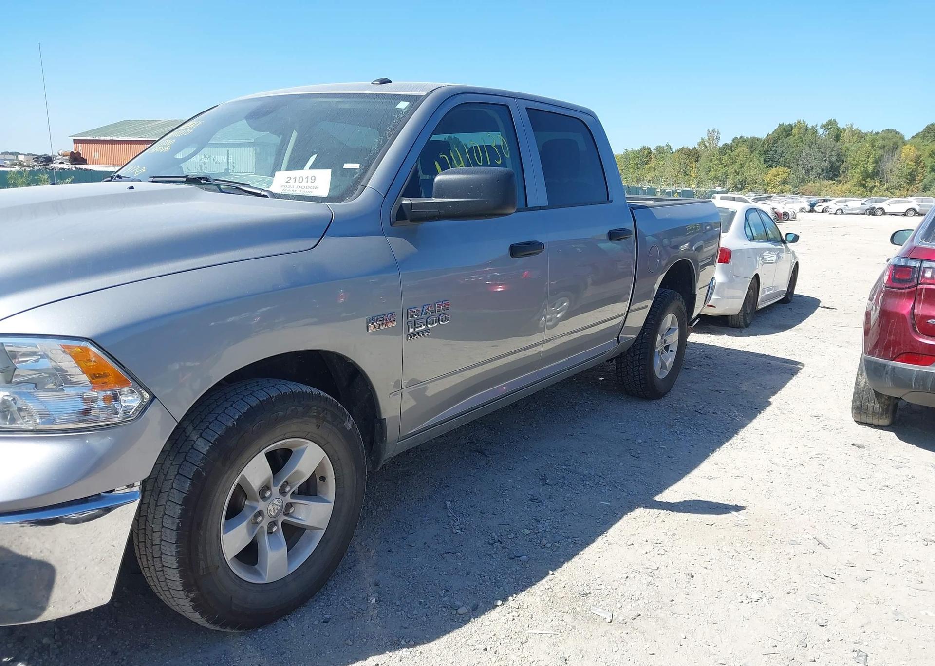 2023 RAM 1500 CLASSIC SLT