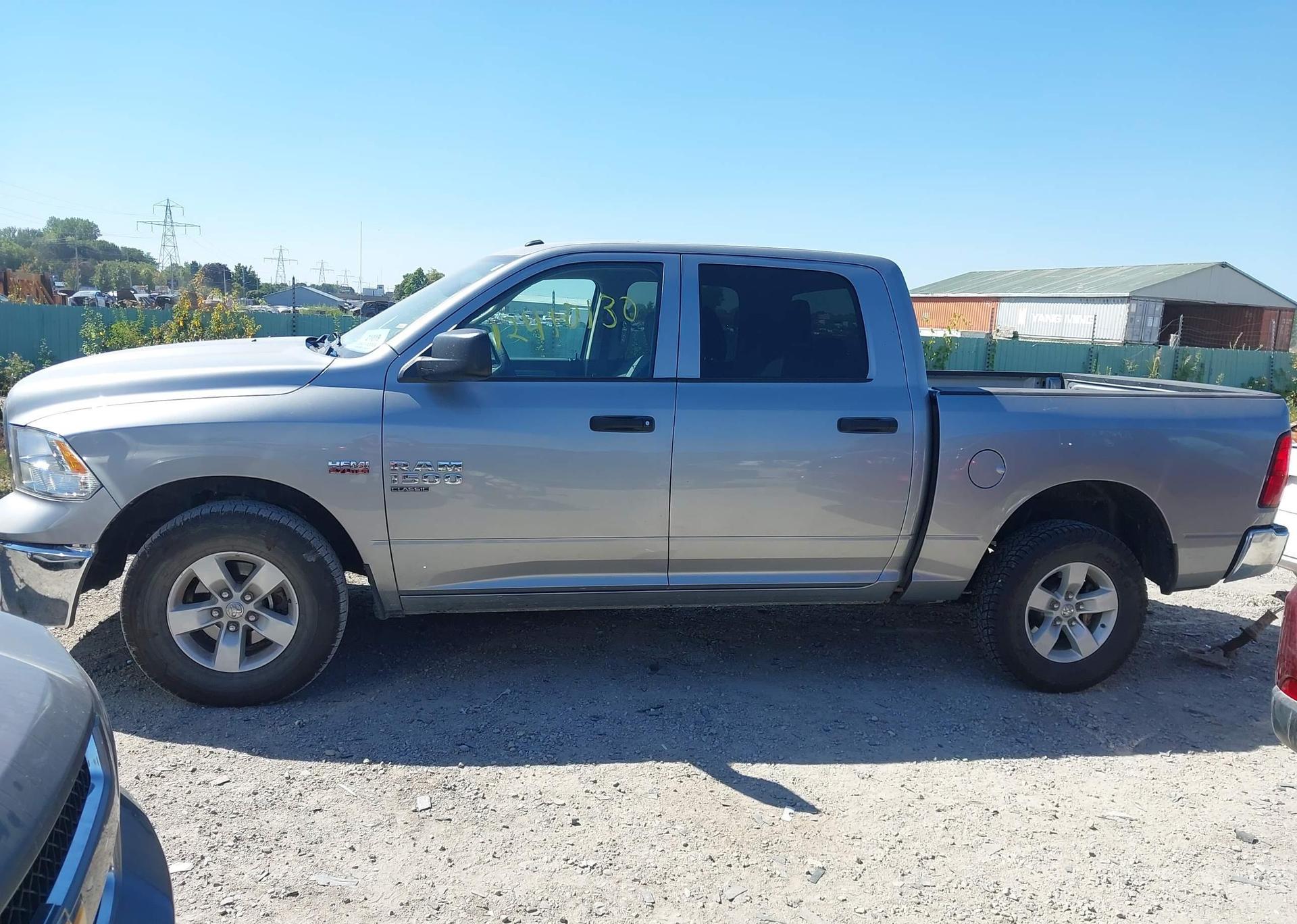 2023 RAM 1500 CLASSIC SLT