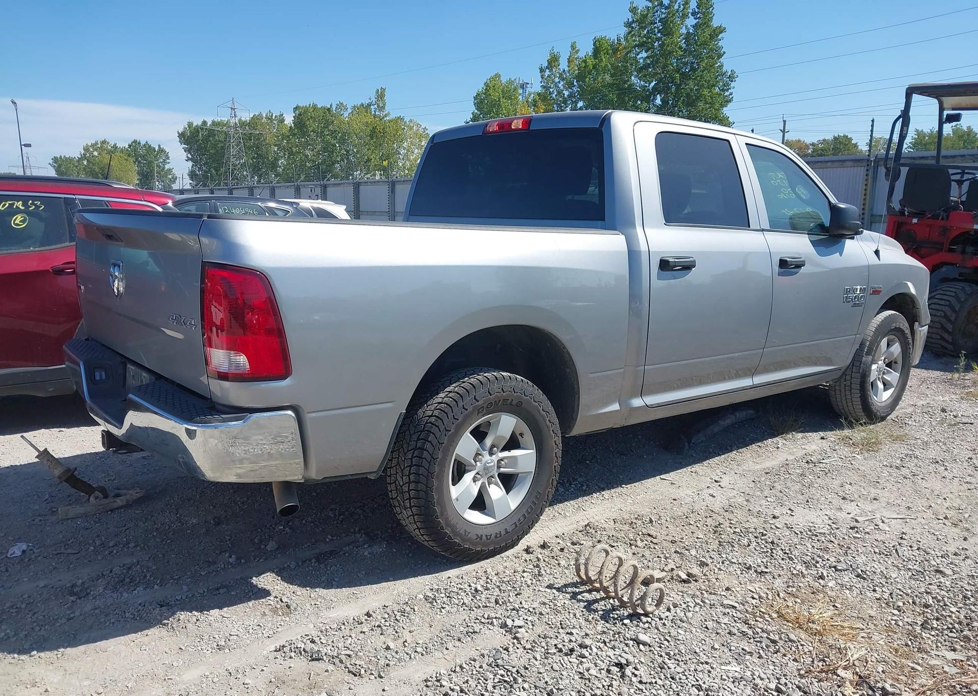 2023 RAM 1500 CLASSIC SLT