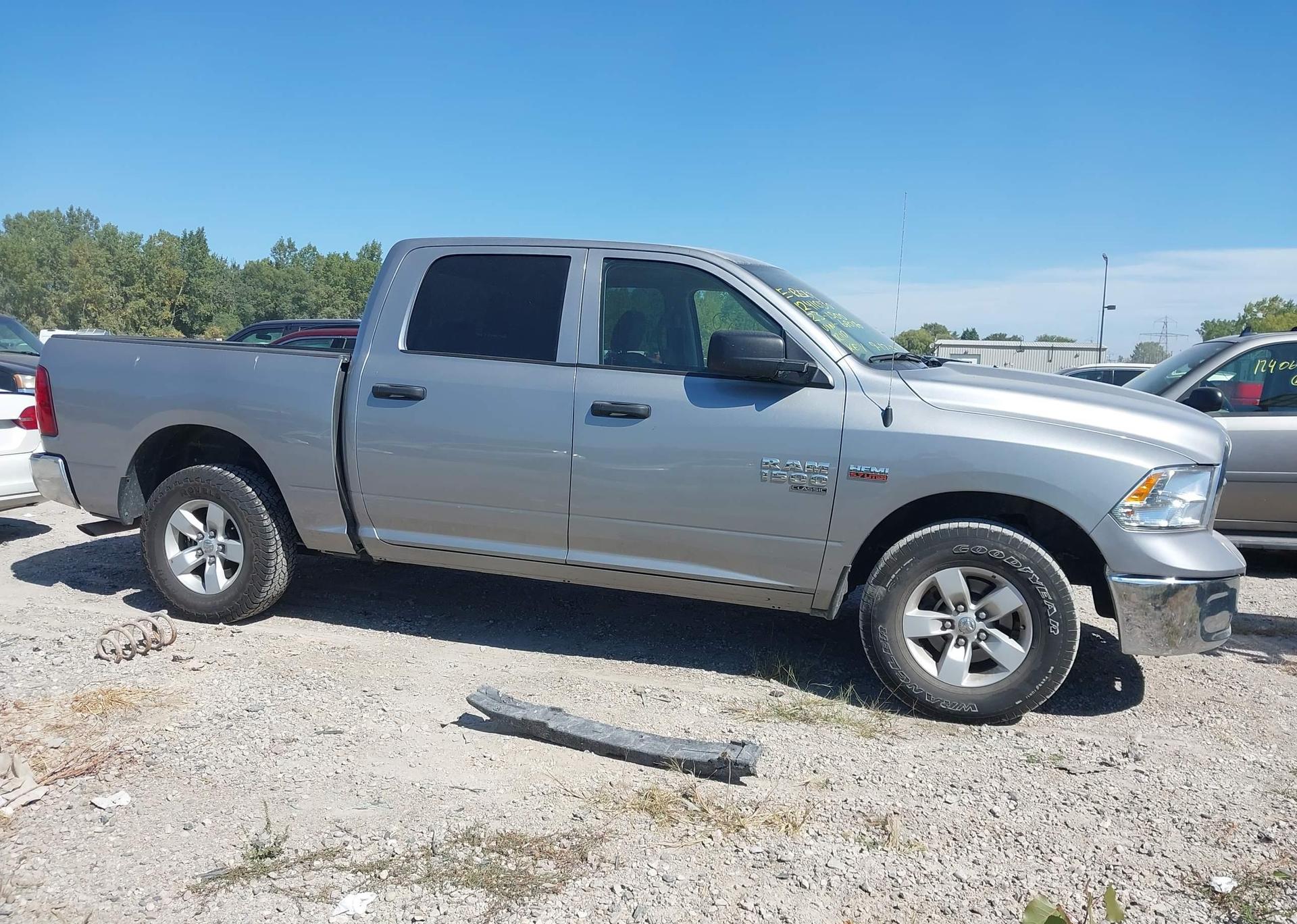 2023 RAM 1500 CLASSIC SLT