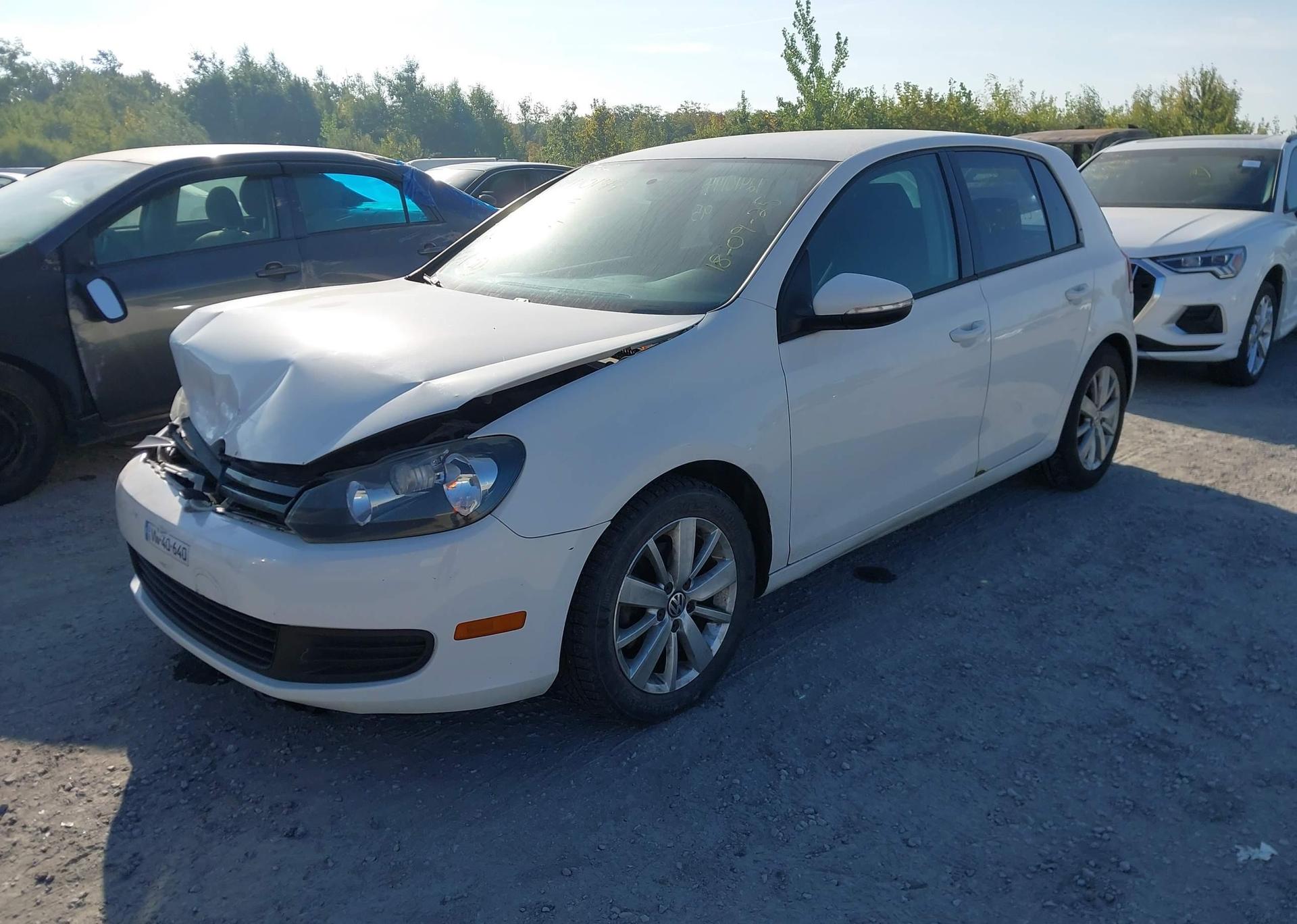 2013 VOLKSWAGEN GOLF