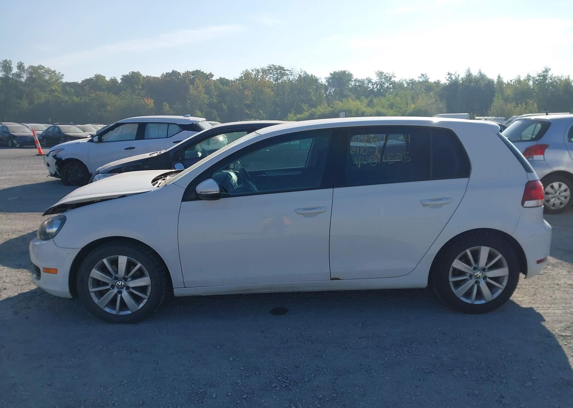 2013 VOLKSWAGEN GOLF