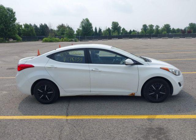 2013 HYUNDAI ELANTRA L