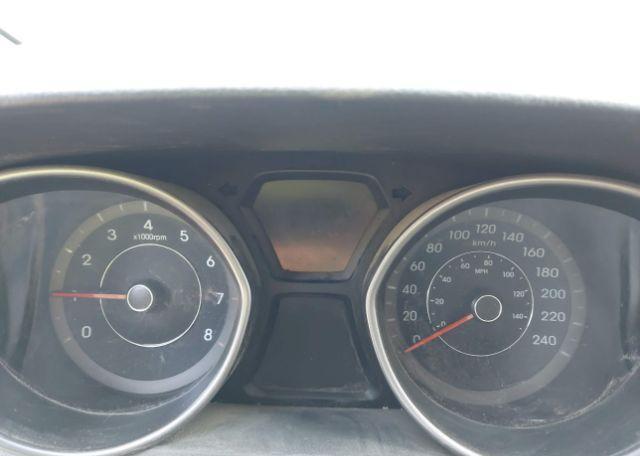 2012 HYUNDAI ELANTRA GL