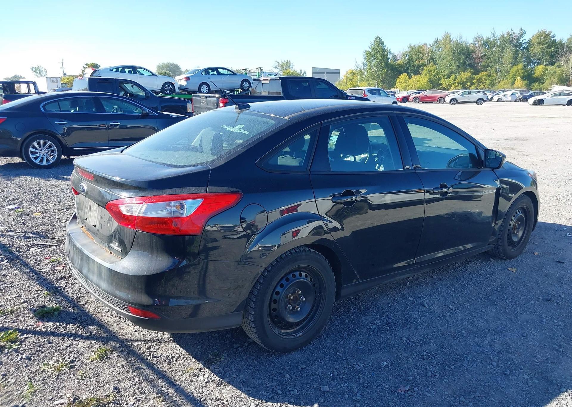 2014 FORD FOCUS SE