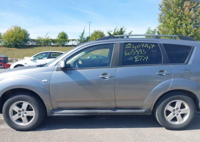 2013 MITSUBISHI OUTLANDER ES