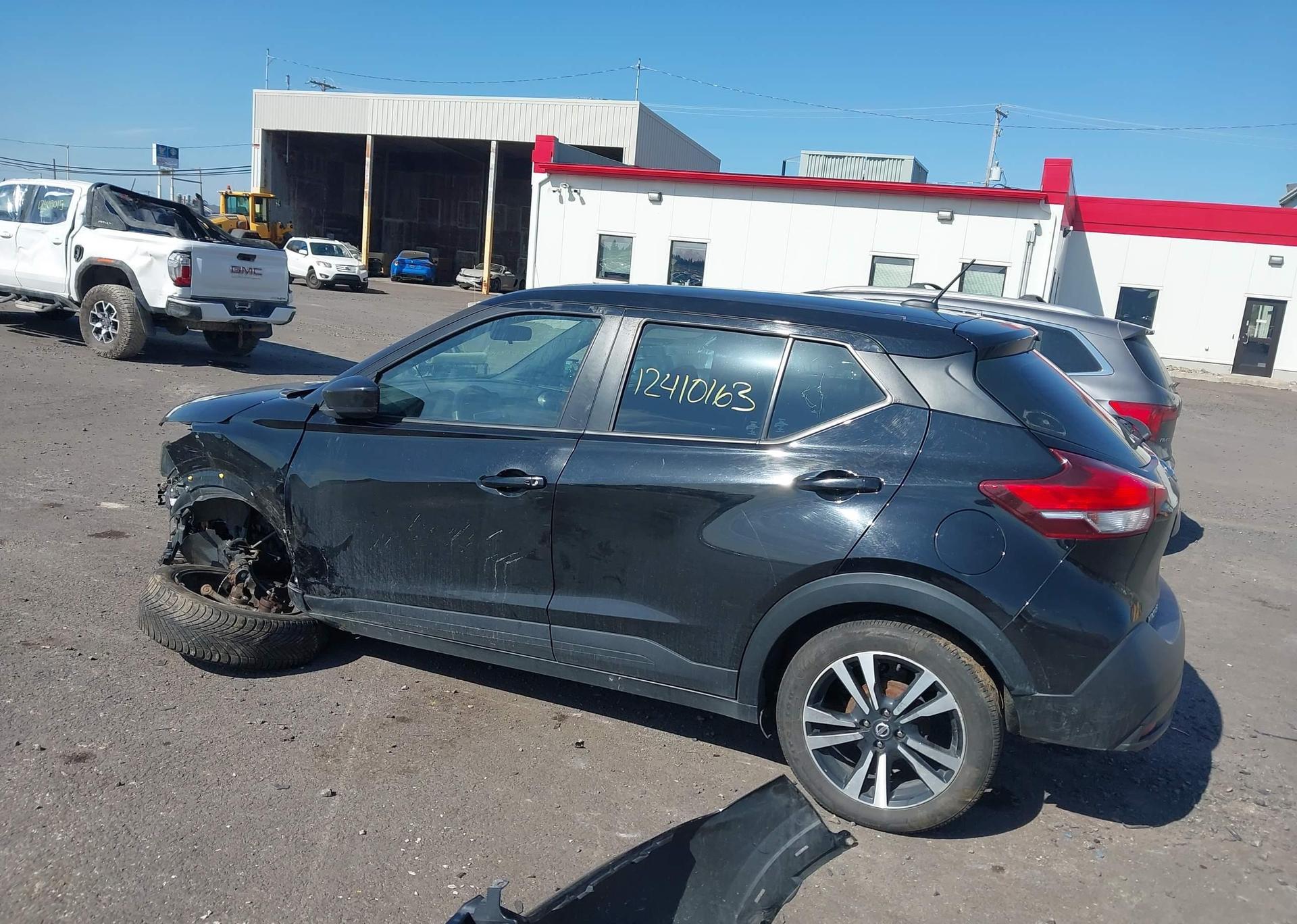 2018 NISSAN KICKS S