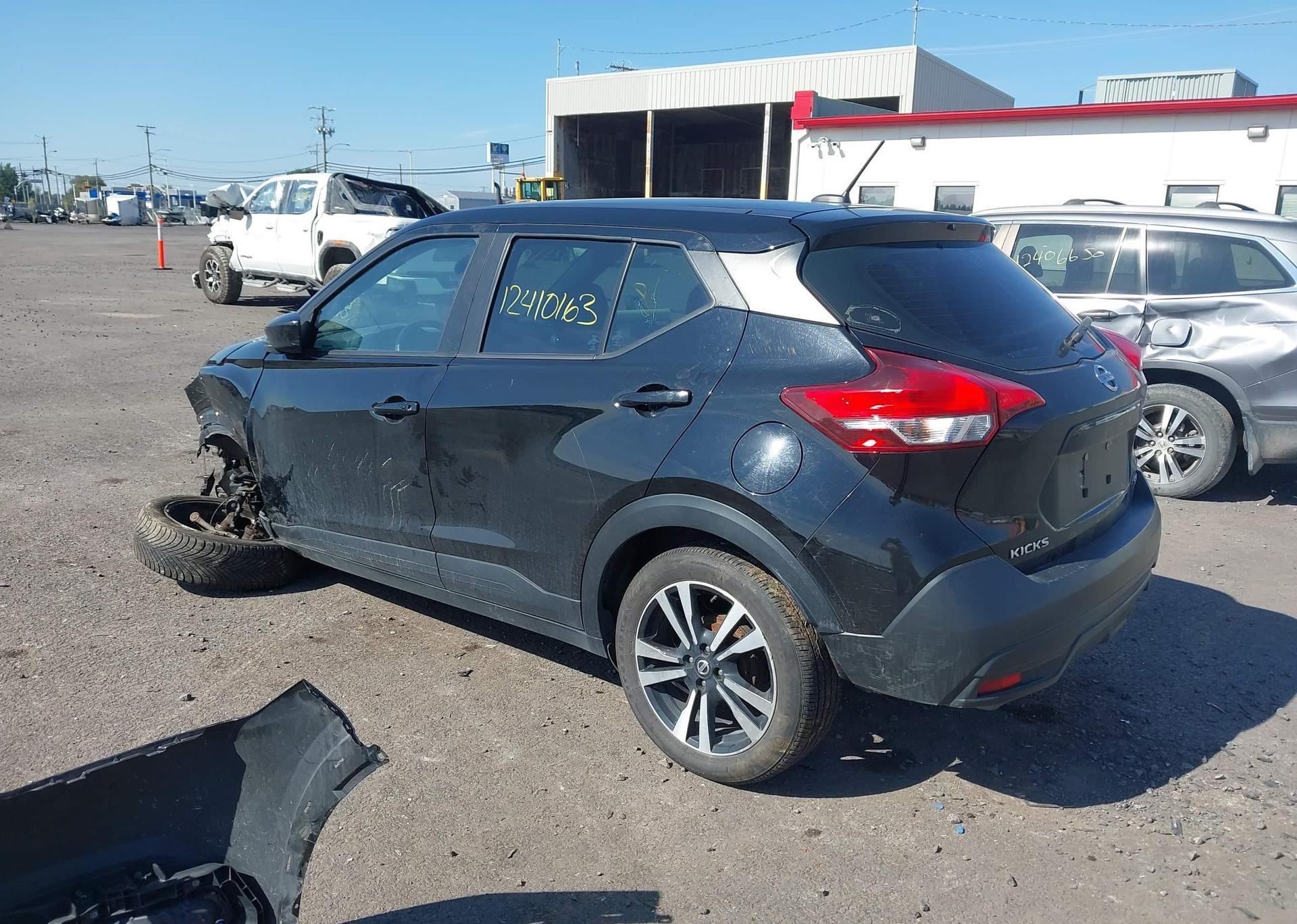 2018 NISSAN KICKS S