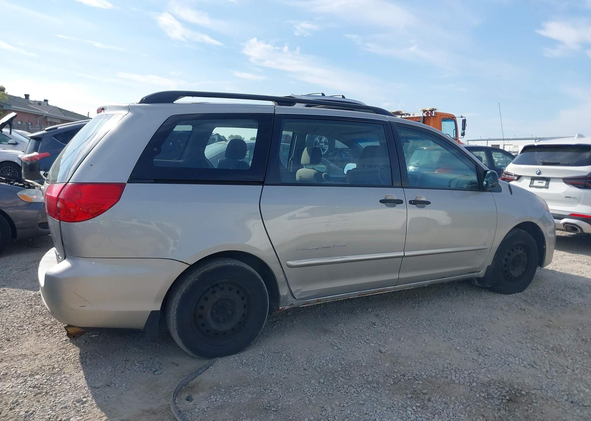 2008 TOYOTA SIENNA CE