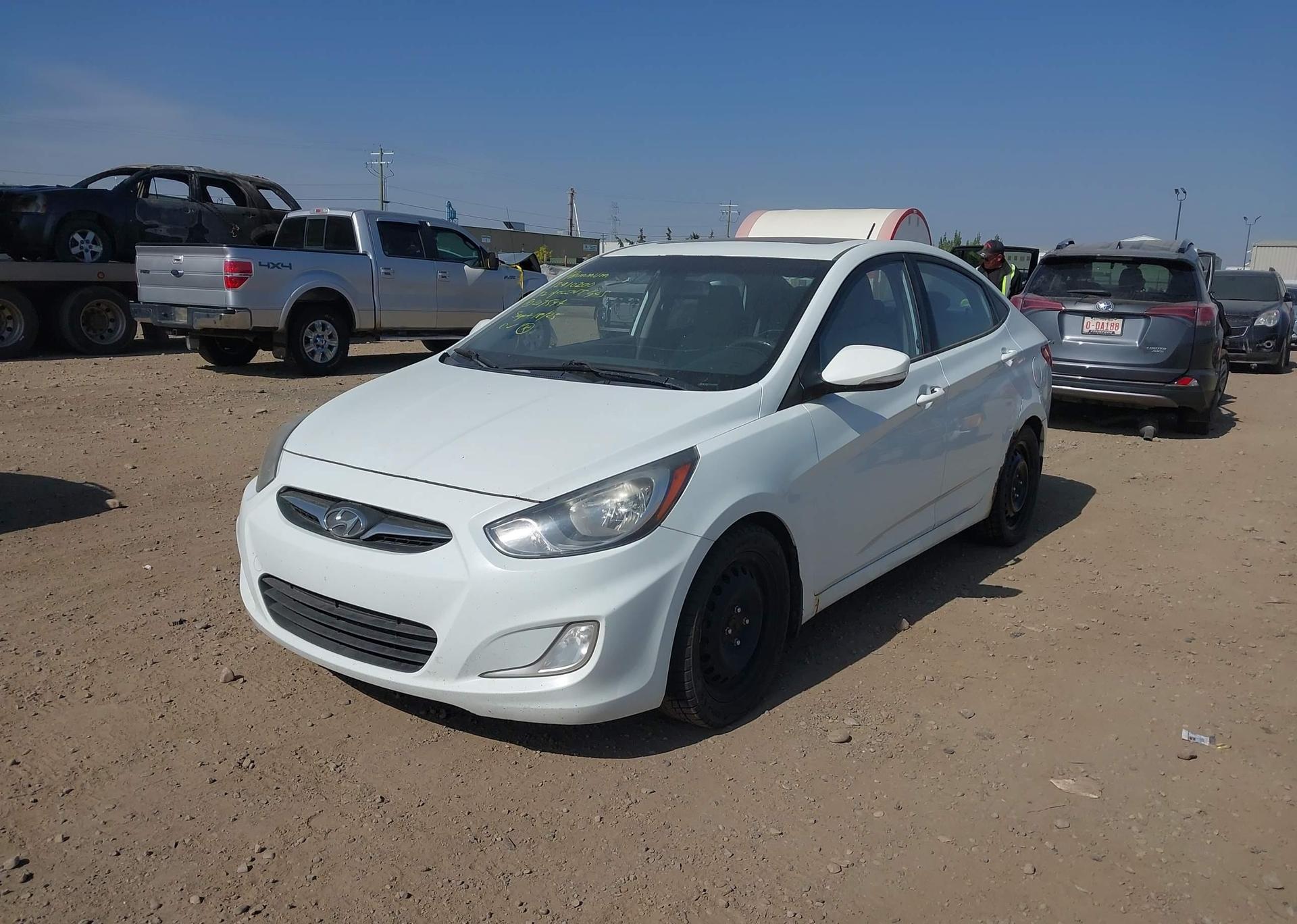 2012 HYUNDAI ACCENT GLS