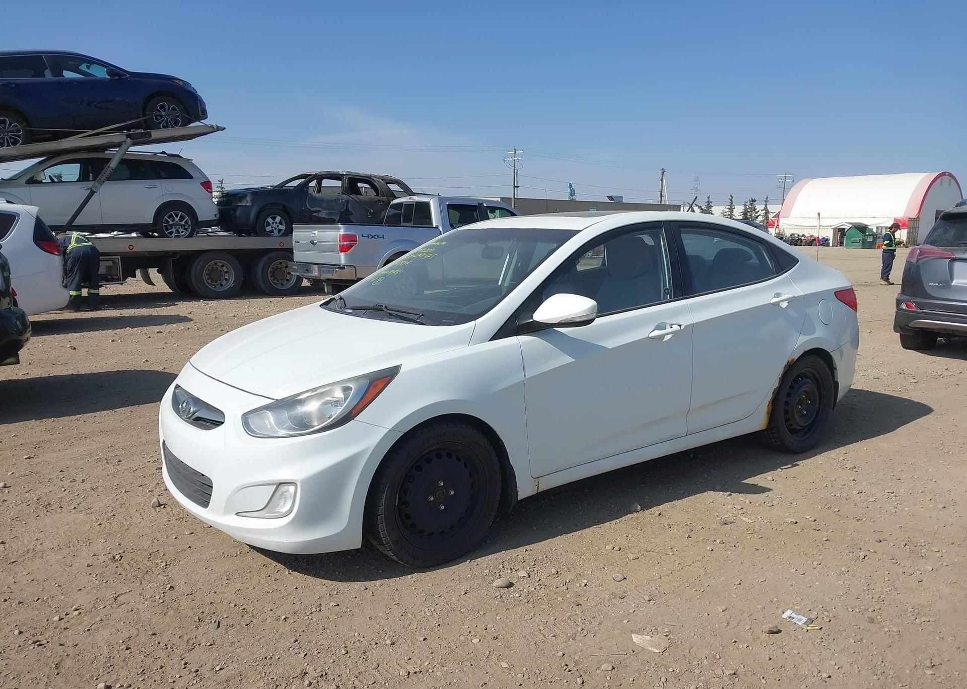 2012 HYUNDAI ACCENT GLS