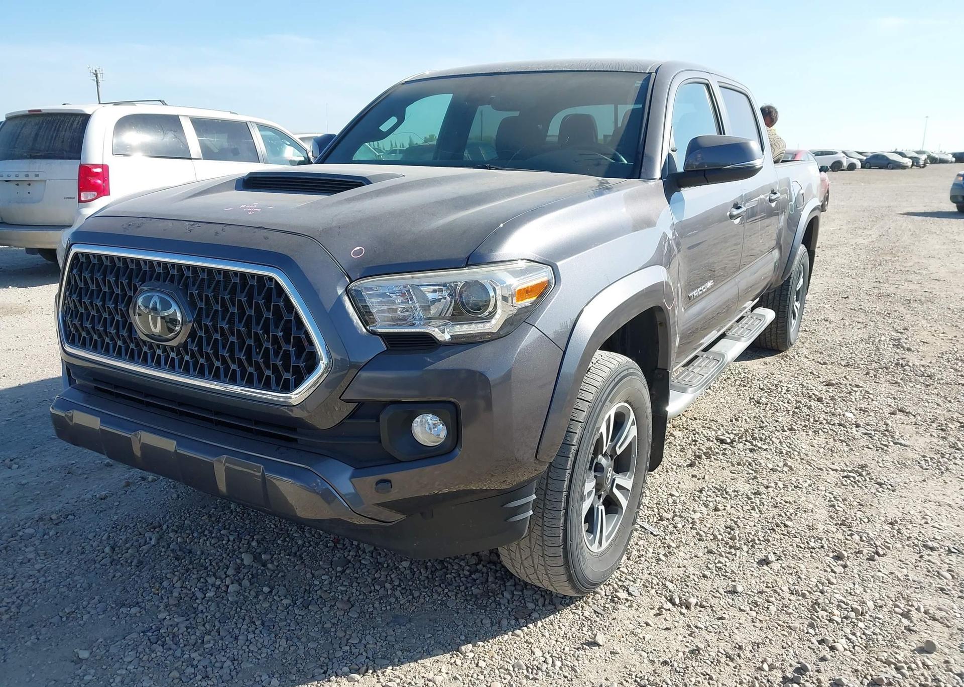 2018 TOYOTA TACOMA DBL CAB