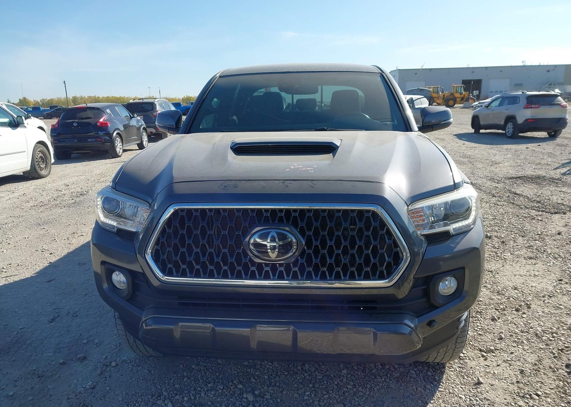 2018 TOYOTA TACOMA DBL CAB