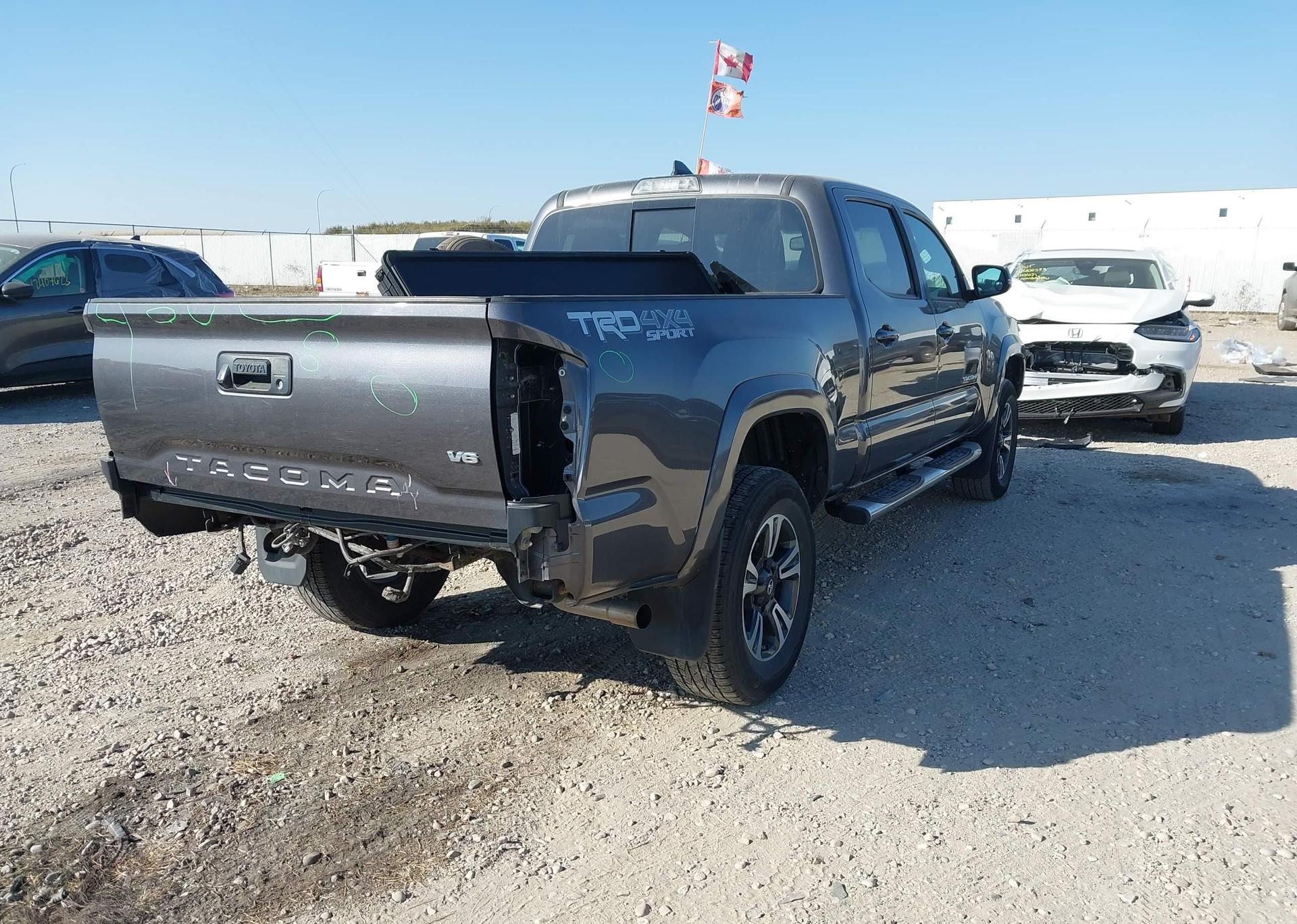 2018 TOYOTA TACOMA DBL CAB