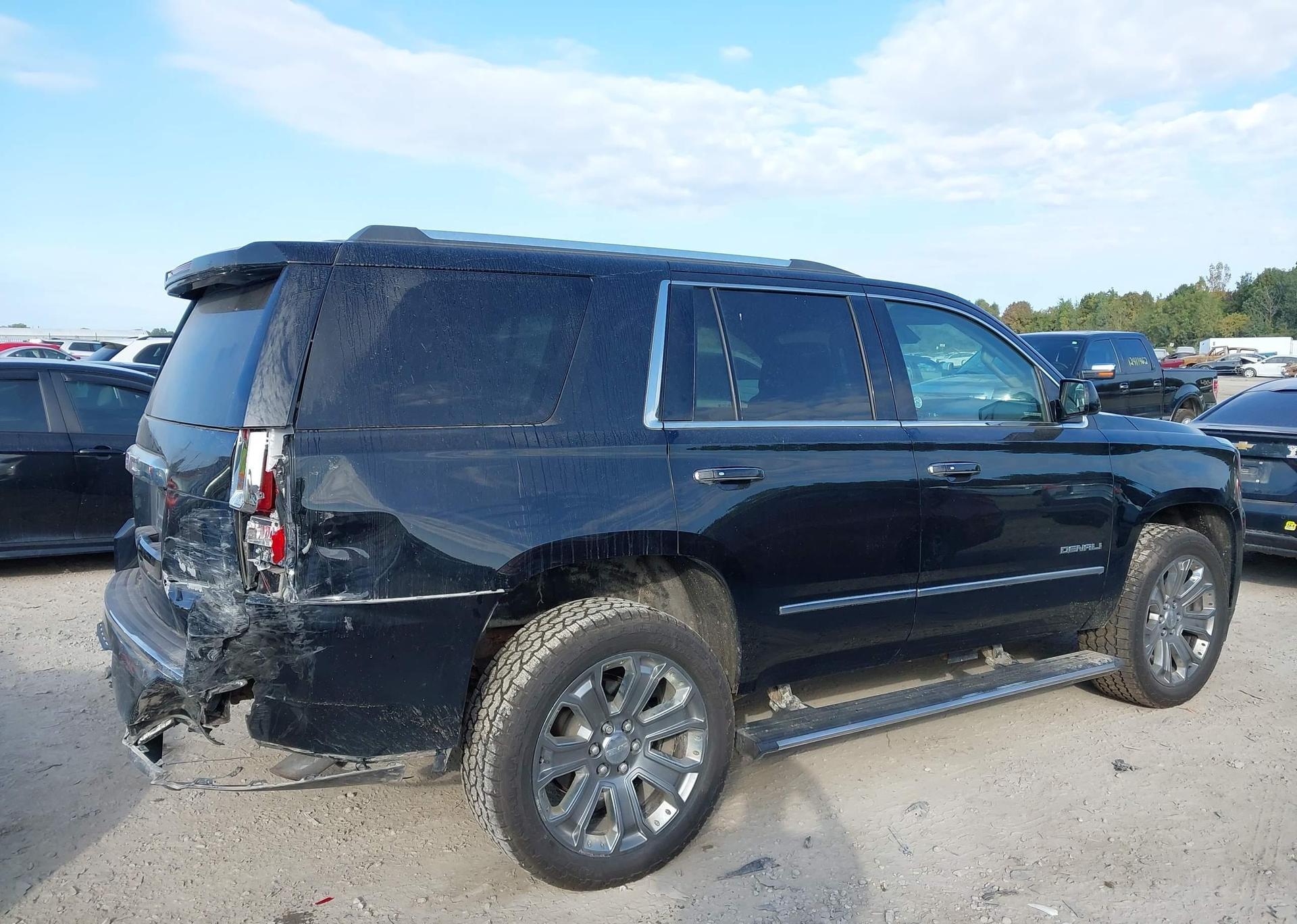 2016 GMC YUKON DENALI