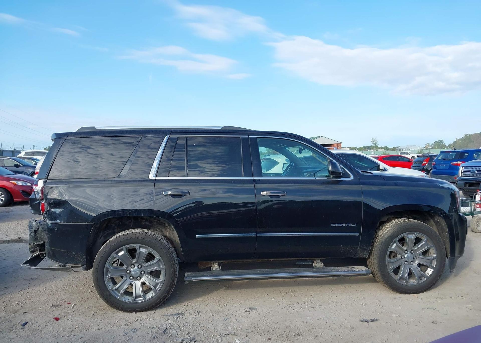 2016 GMC YUKON DENALI