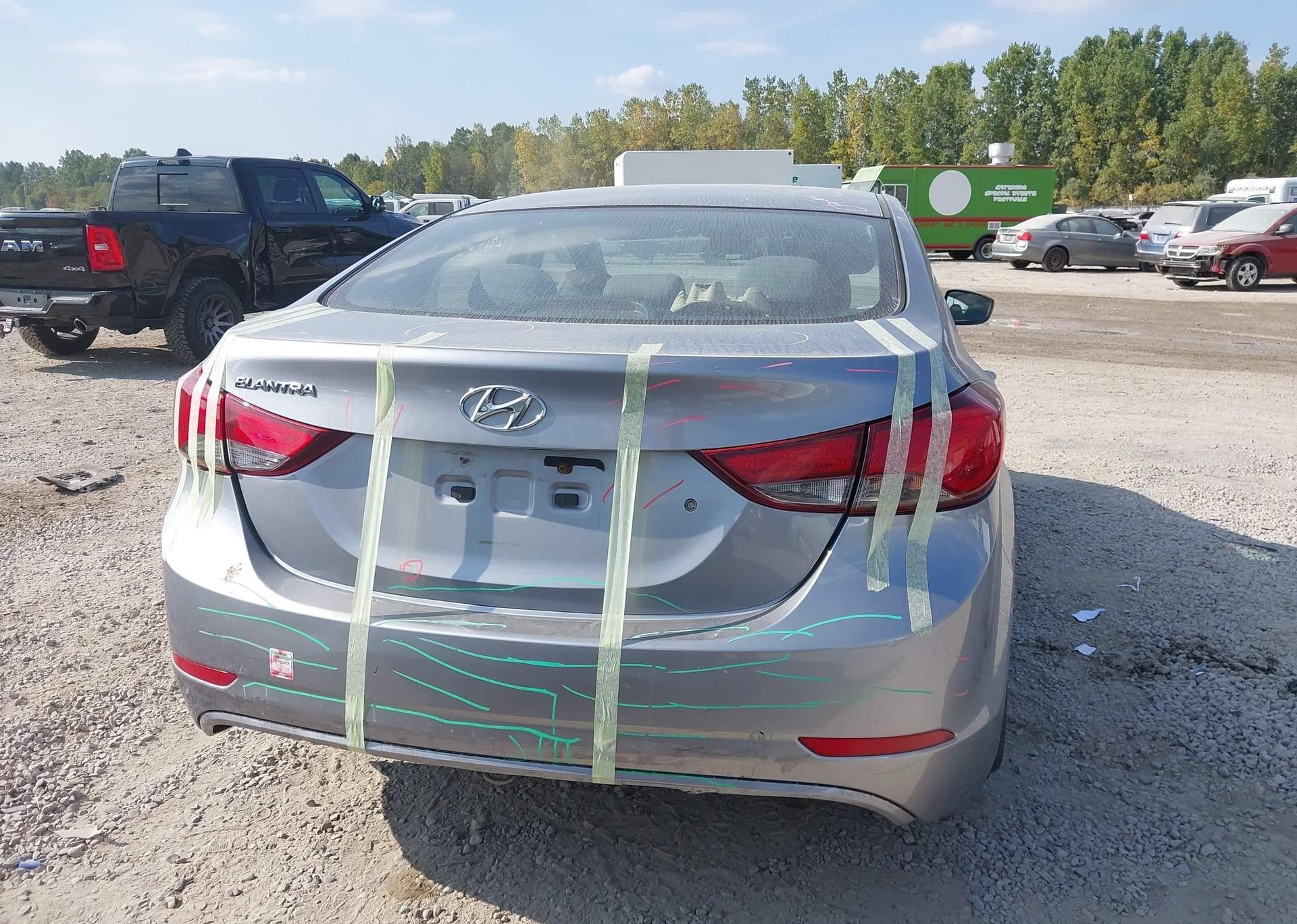 2016 HYUNDAI ELANTRA L+