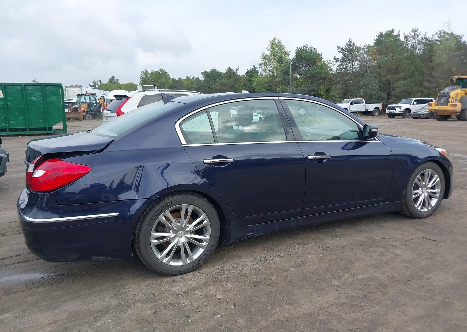 2012 HYUNDAI GENESIS 3.8 TECHNOLOGY