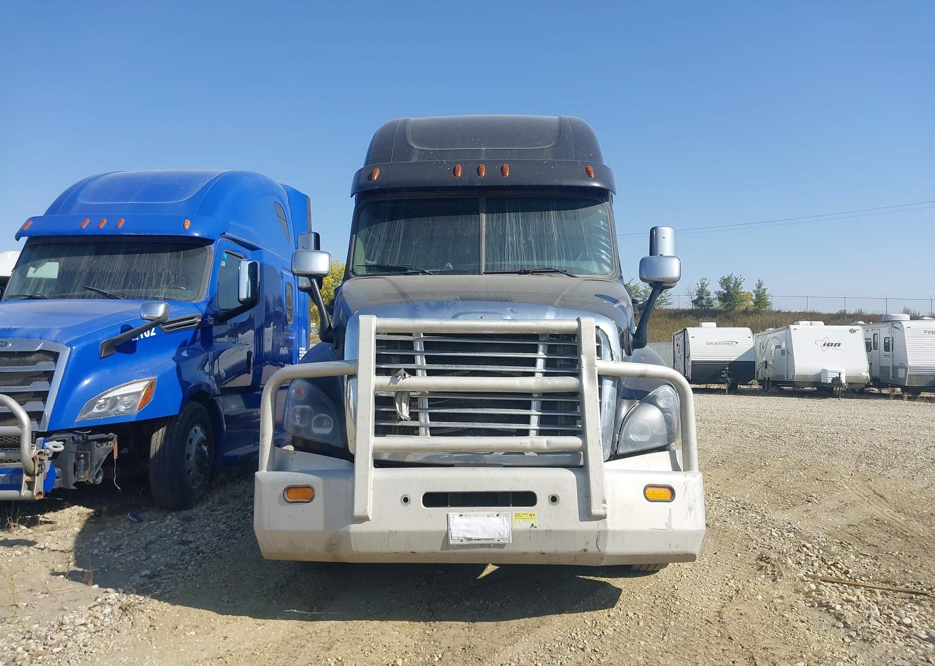 2017 FREIGHTLINER CASCADIA 125