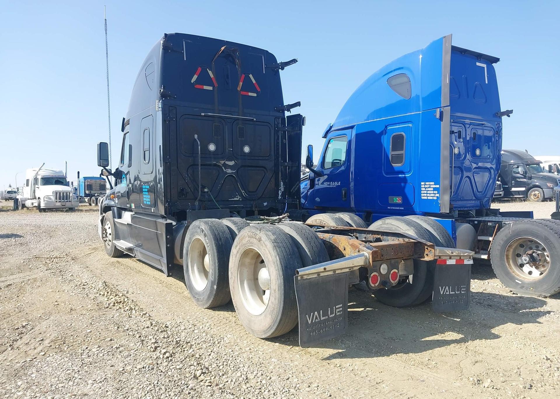 2017 FREIGHTLINER CASCADIA 125