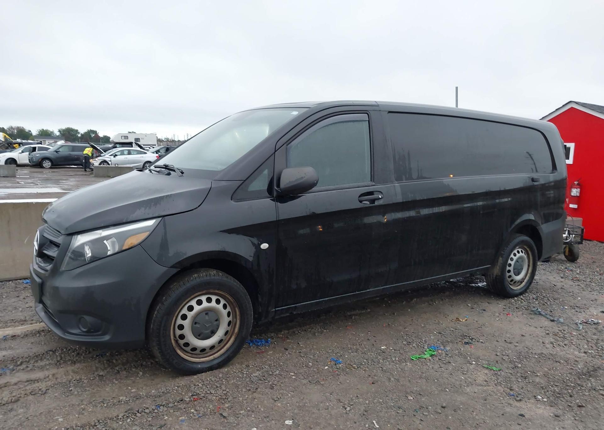 2018 MERCEDES-BENZ METRIS