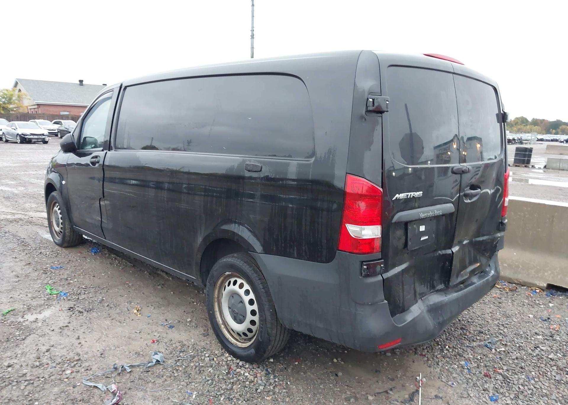 2018 MERCEDES-BENZ METRIS
