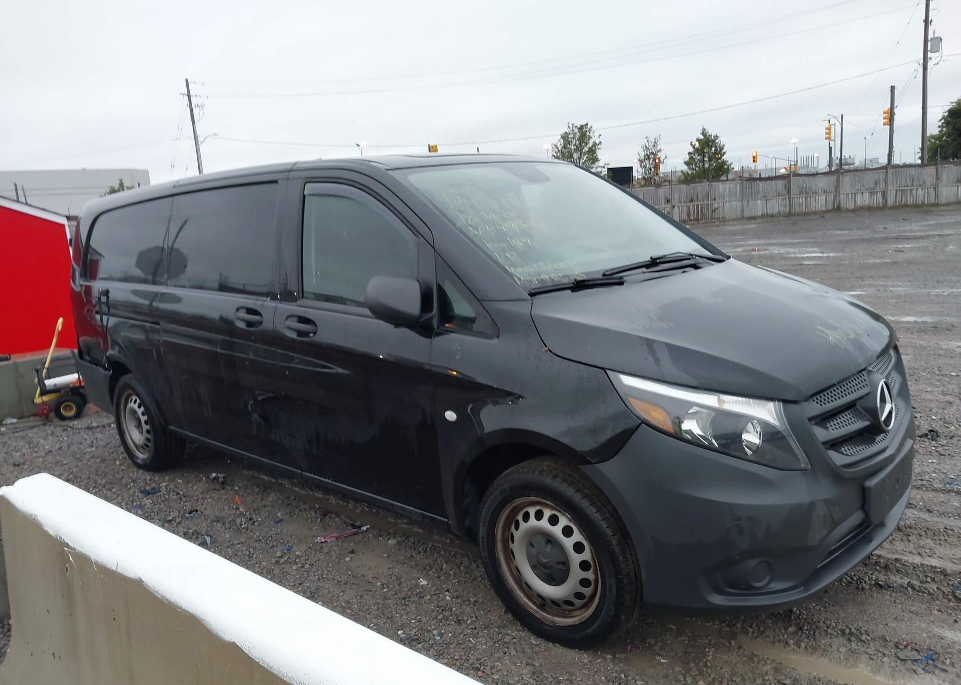2018 MERCEDES-BENZ METRIS