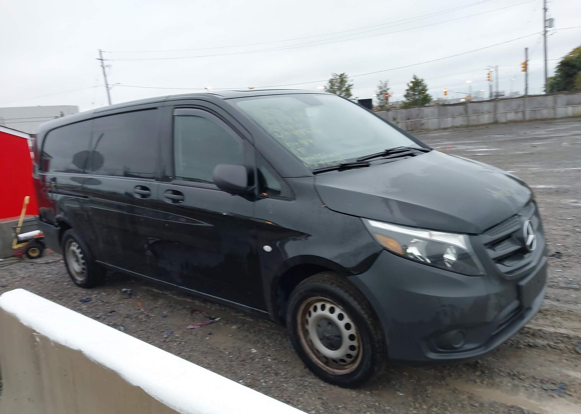2018 MERCEDES-BENZ METRIS