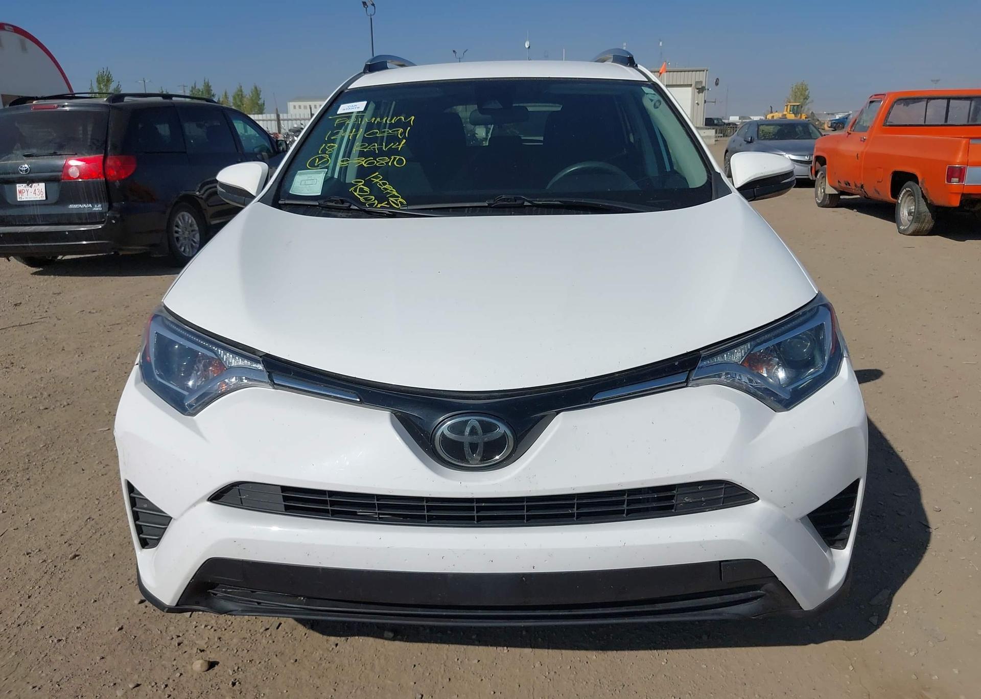 2018 TOYOTA RAV4 LE