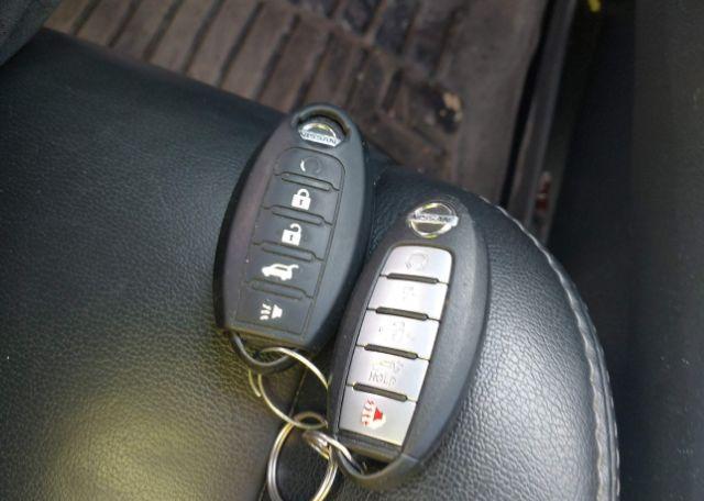 2016 NISSAN PATHFINDER PLATINUM