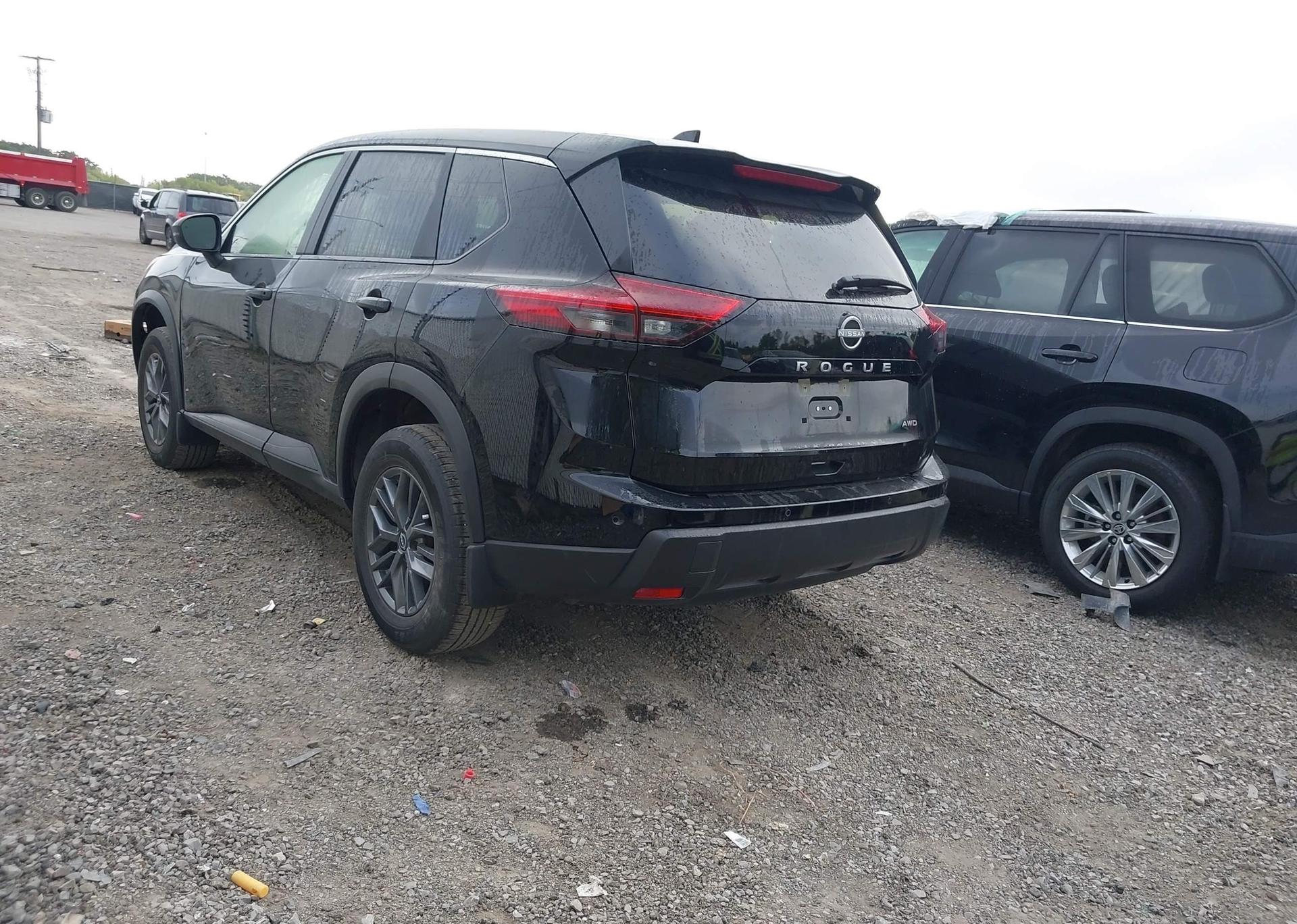 2025 NISSAN ROGUE S