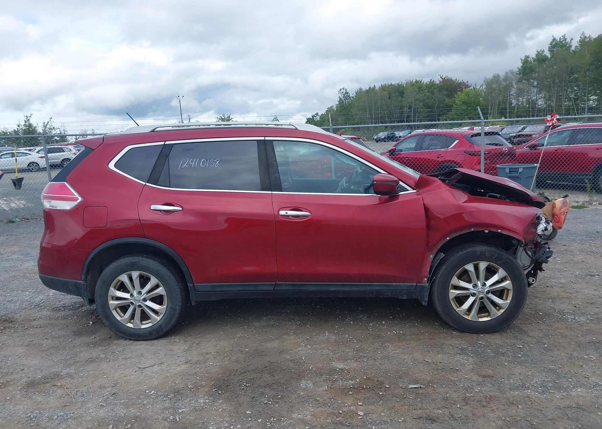 2016 NISSAN ROGUE S