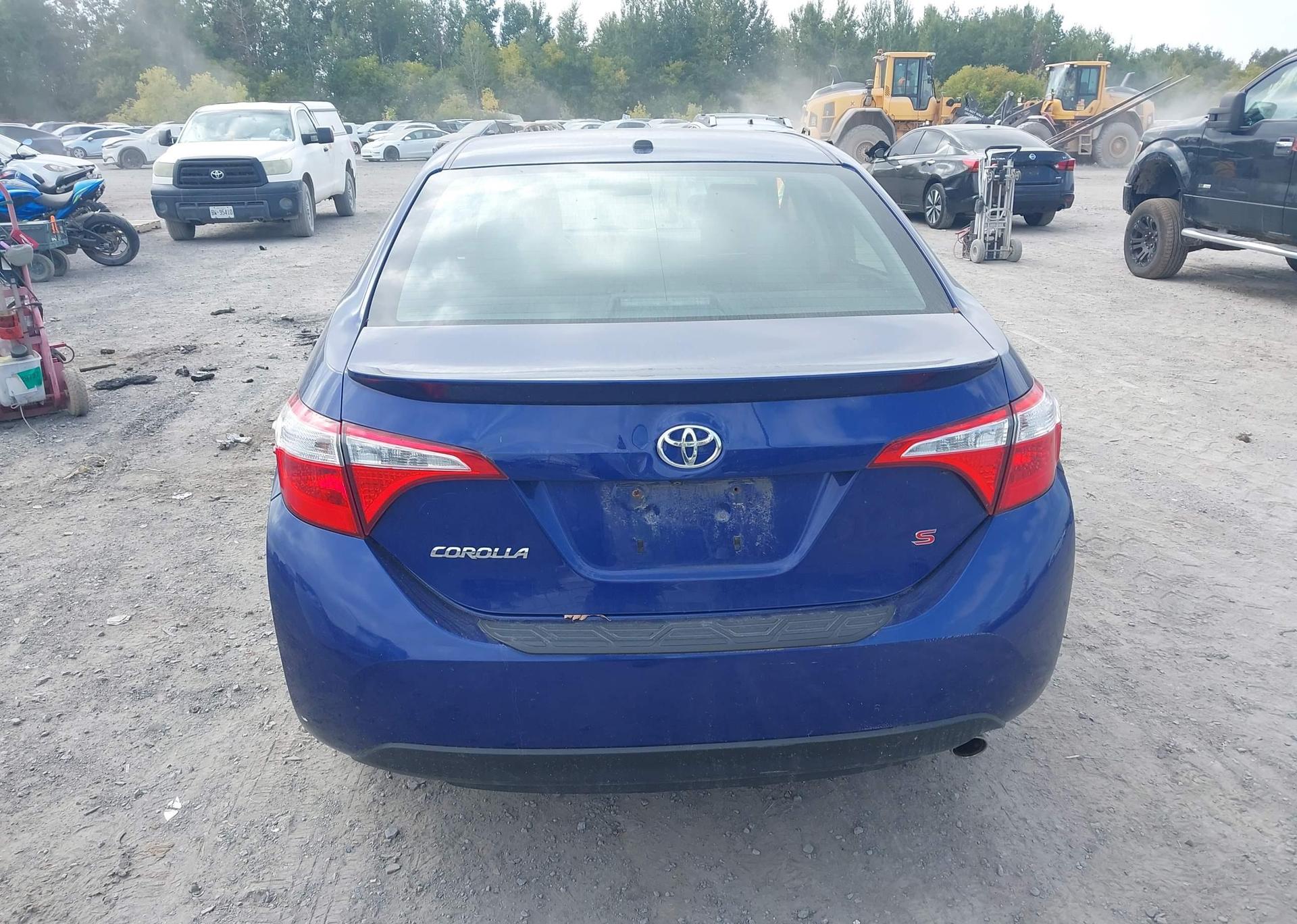 2015 TOYOTA COROLLA