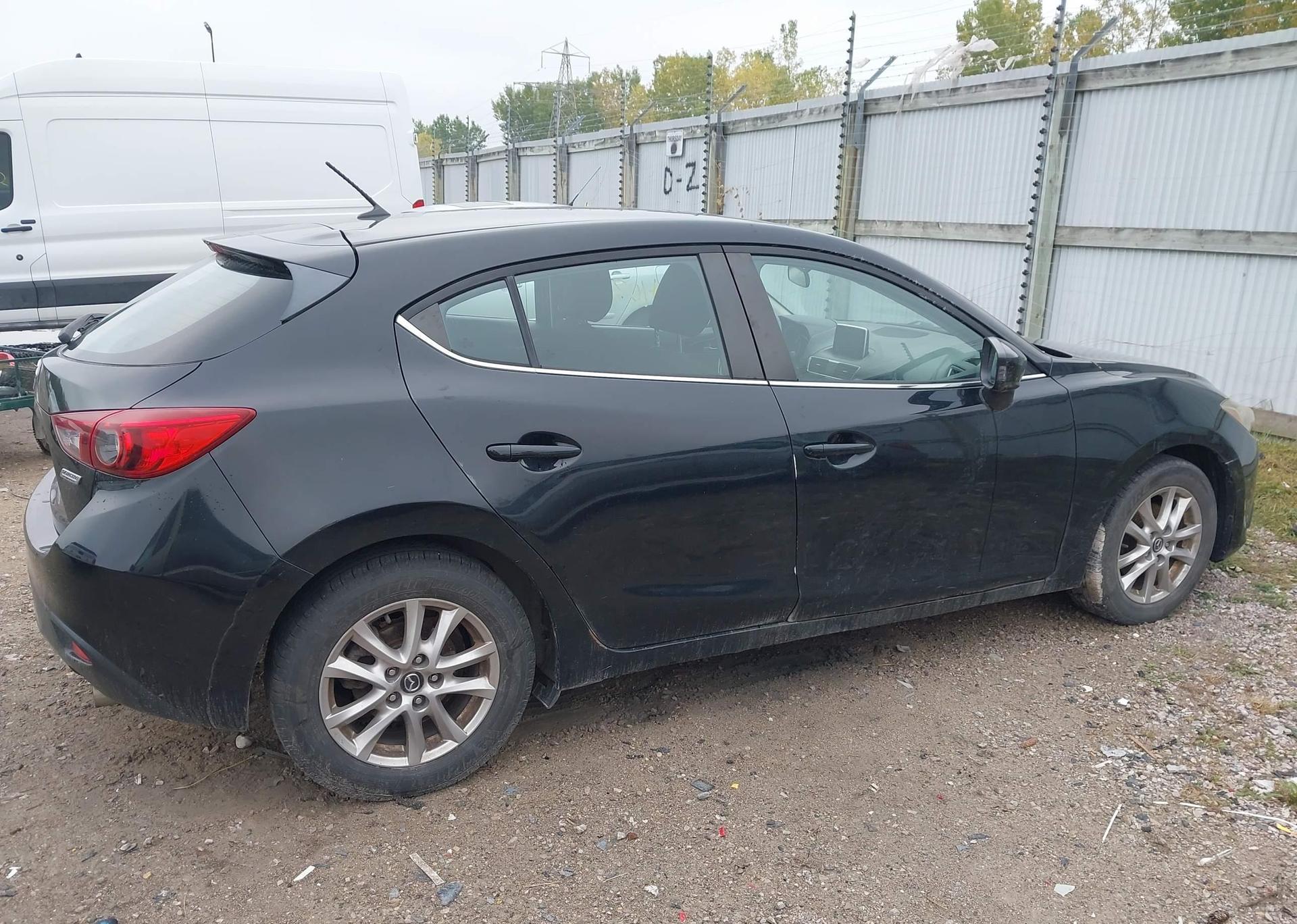 2014 MAZDA MAZDA3 GS-SKY