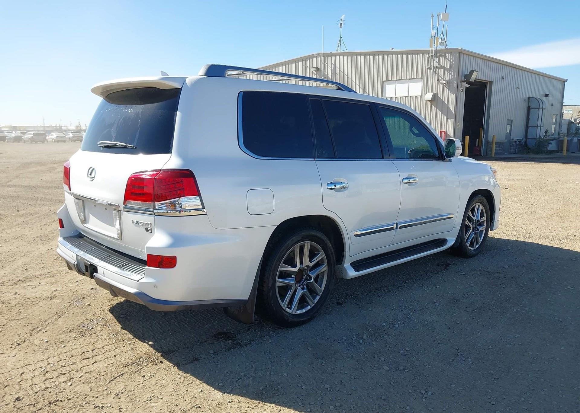 2014 LEXUS LX 570