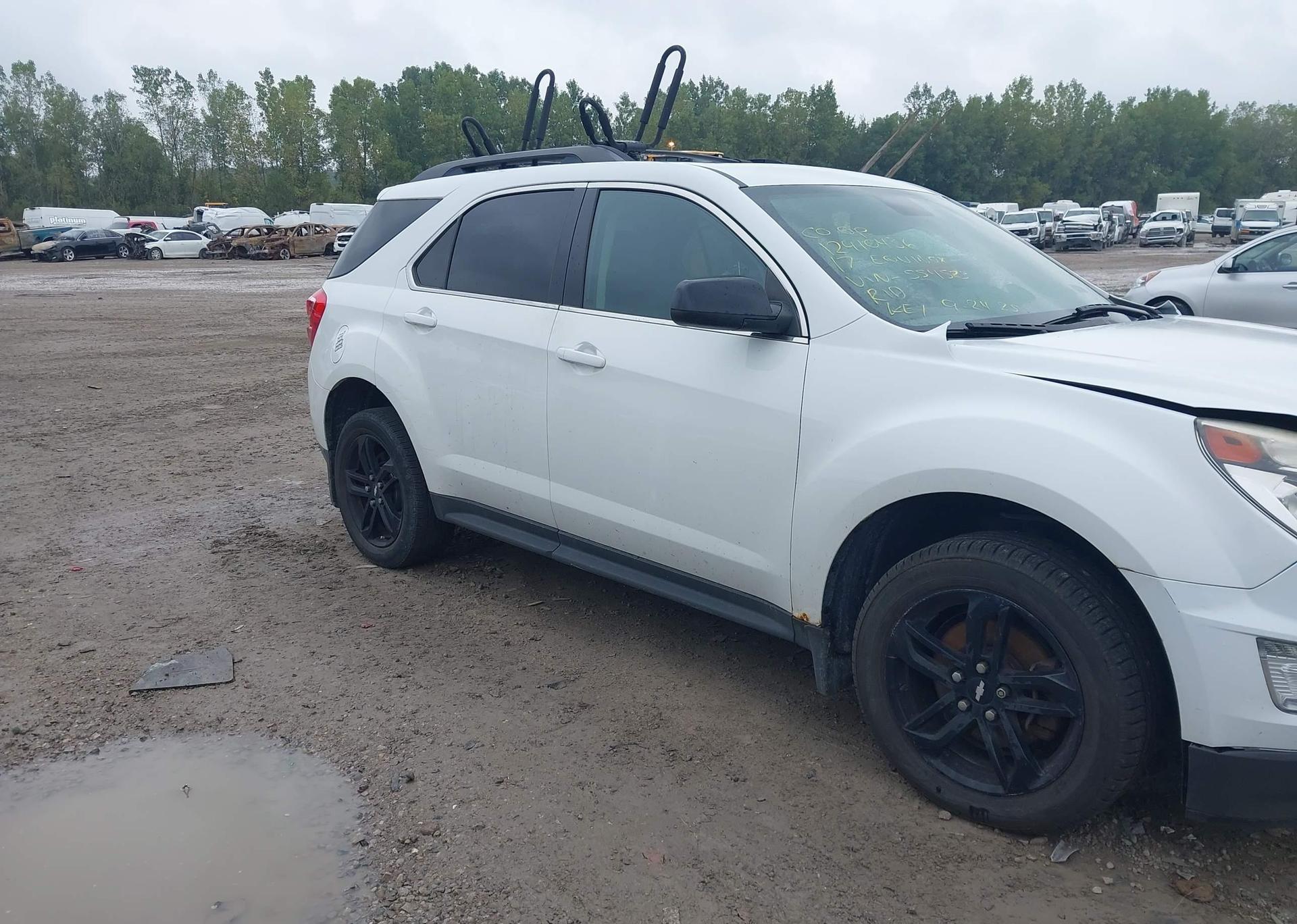2017 CHEVROLET EQUINOX LT