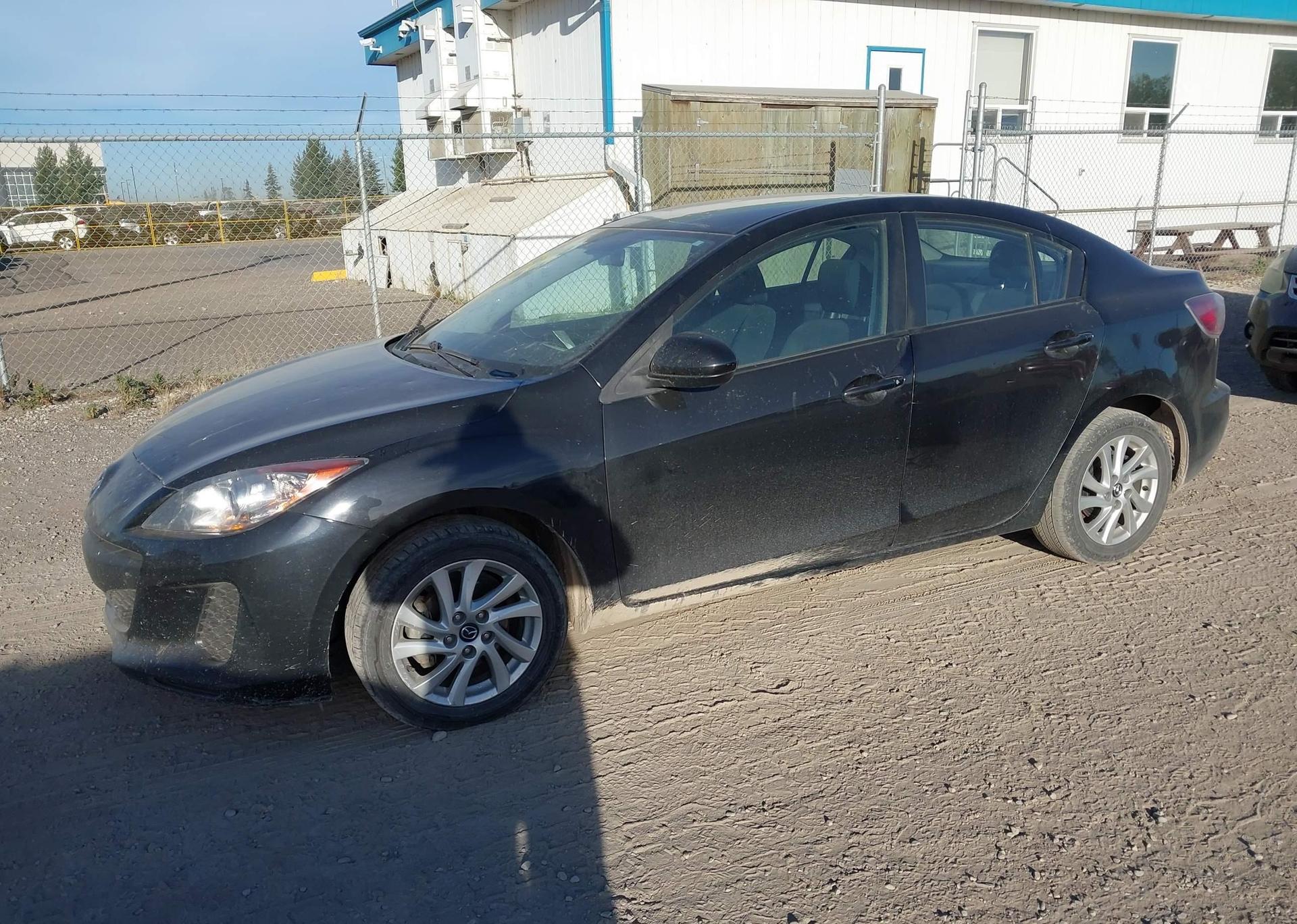 2013 MAZDA 3 I