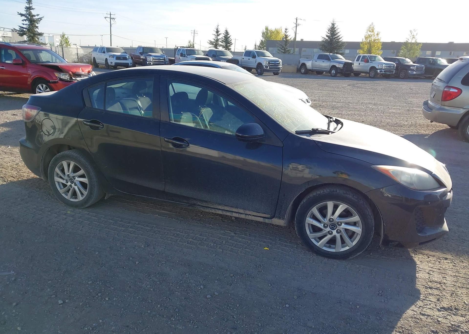 2013 MAZDA 3 I