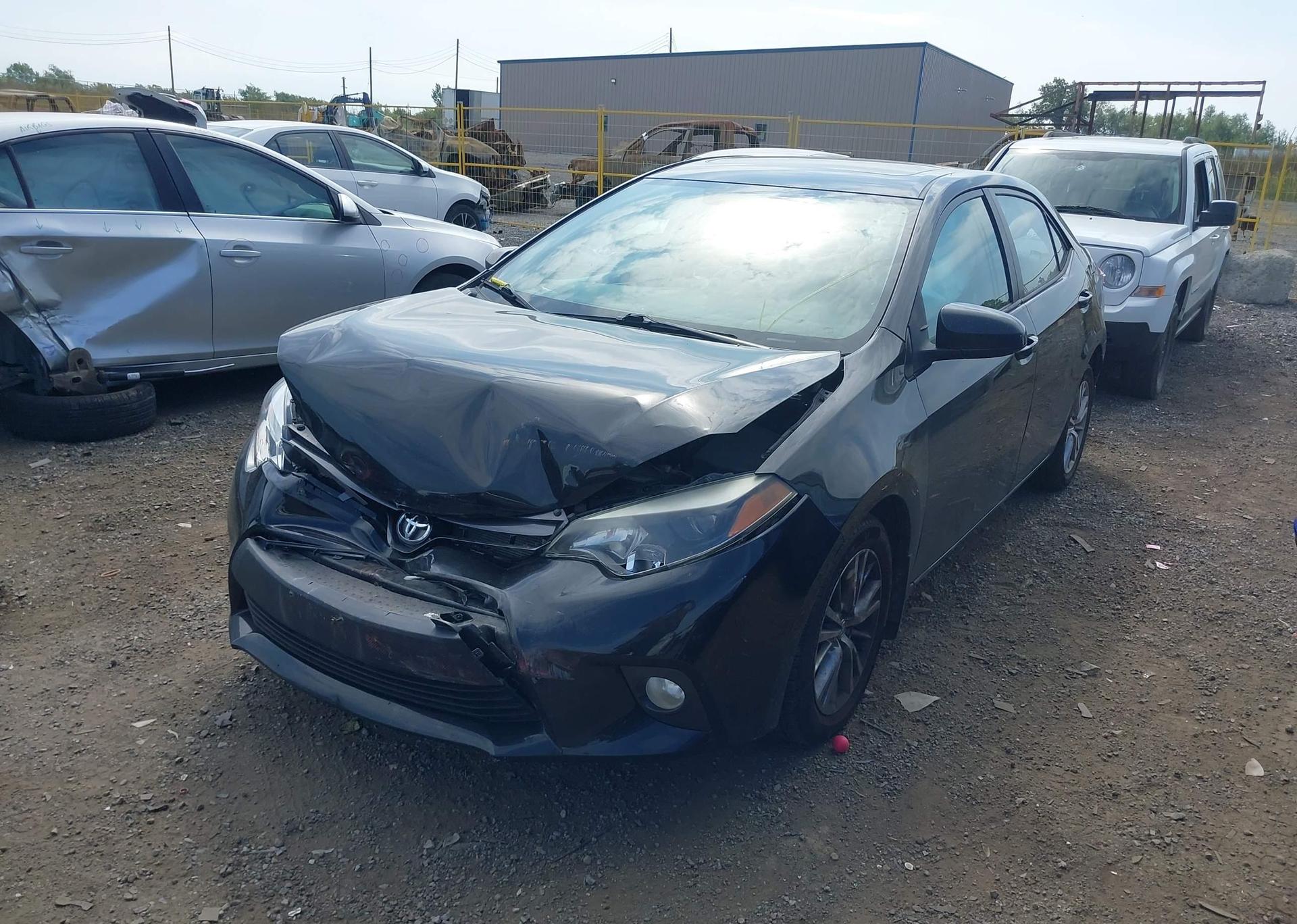 2015 TOYOTA COROLLA