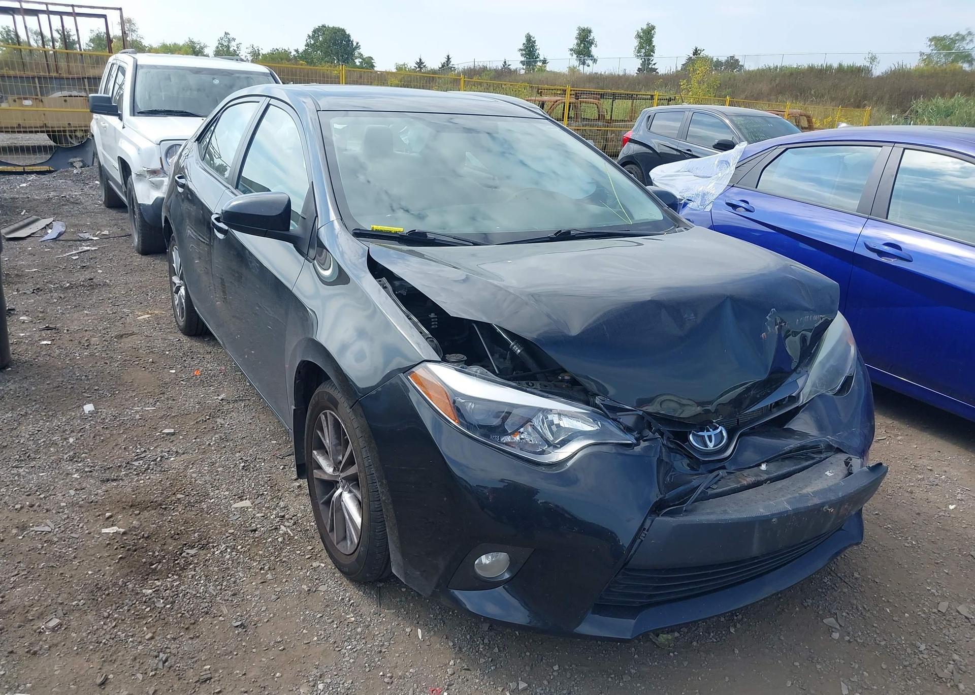 2015 TOYOTA COROLLA
