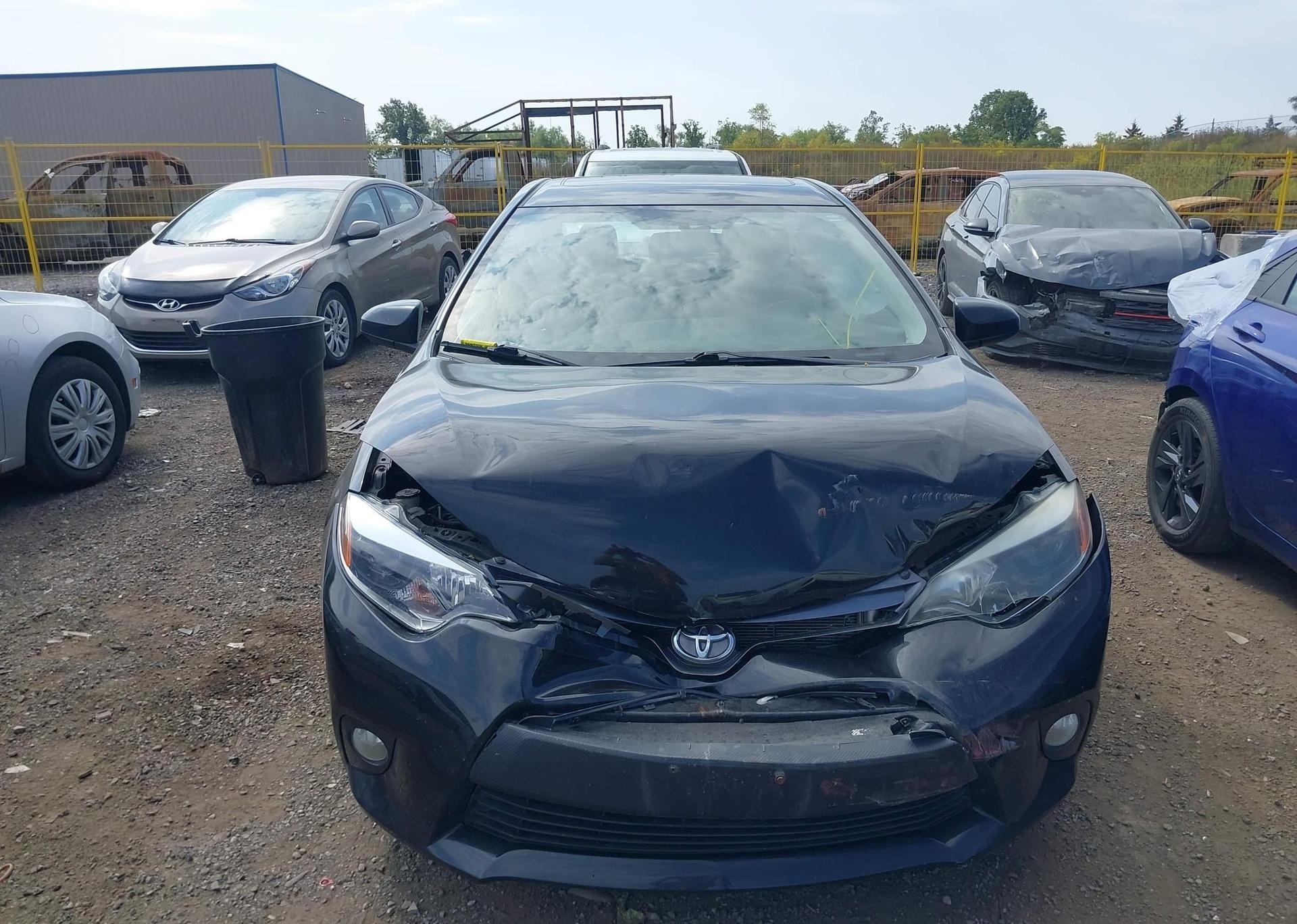 2015 TOYOTA COROLLA