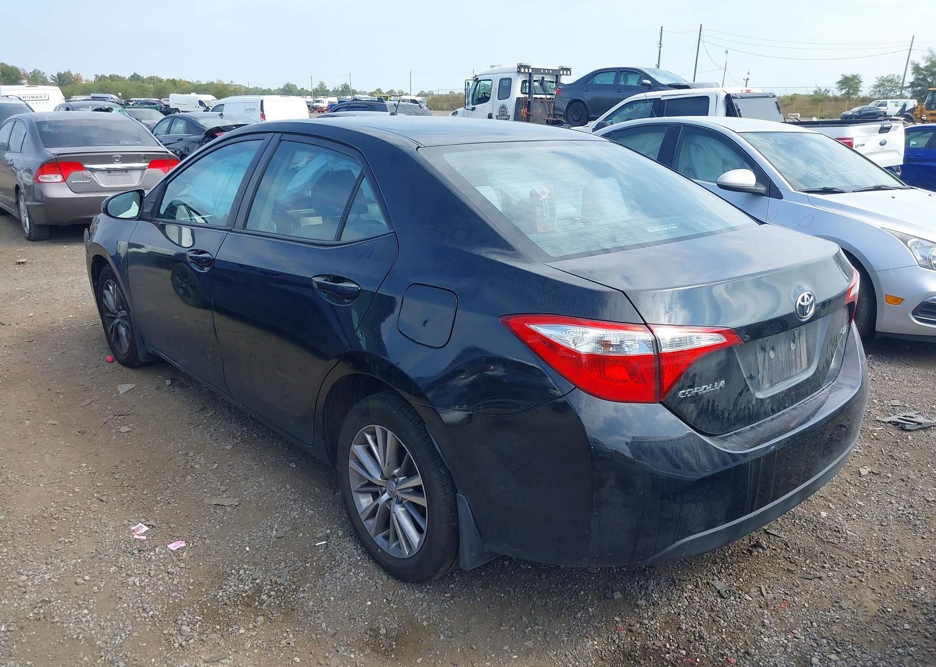 2015 TOYOTA COROLLA