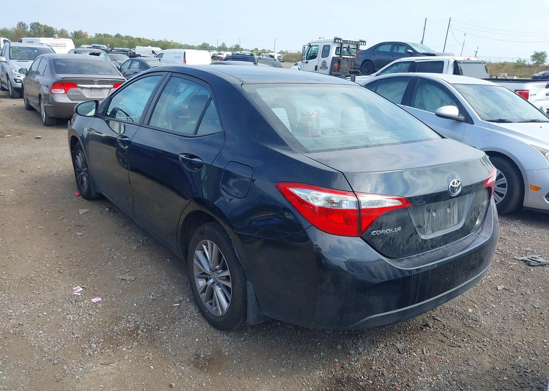 2015 TOYOTA COROLLA