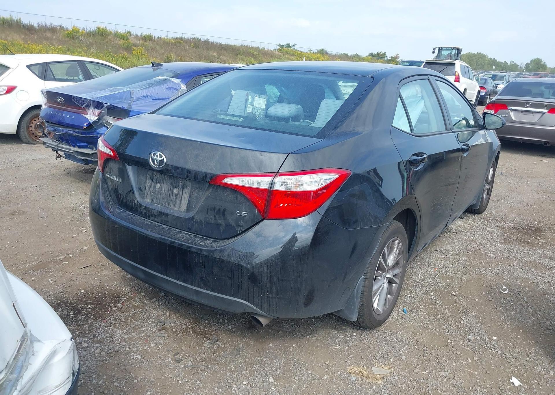 2015 TOYOTA COROLLA