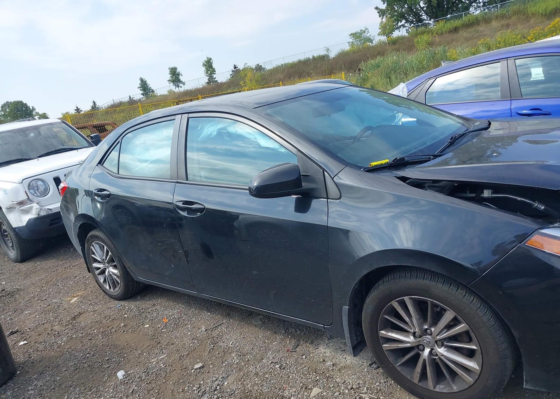 2015 TOYOTA COROLLA