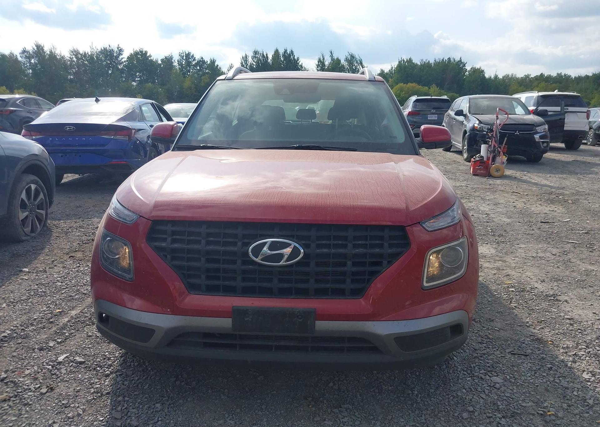 2022 HYUNDAI VENUE