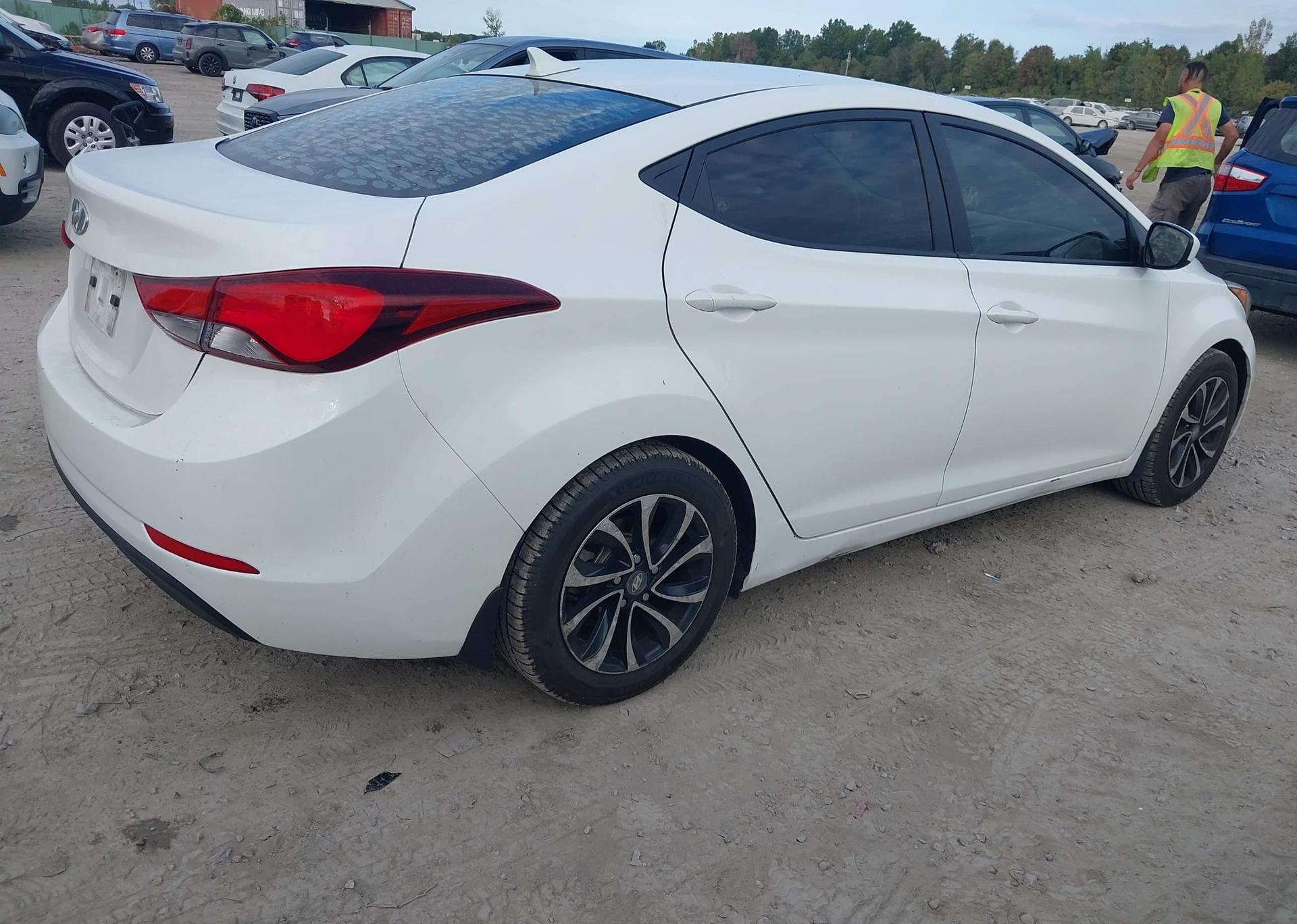 2014 HYUNDAI ELANTRA GLS